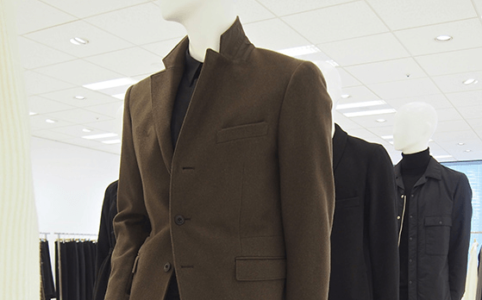 「UNIQLO AND LEMAIRE」のジャケットのコーディネイトは？